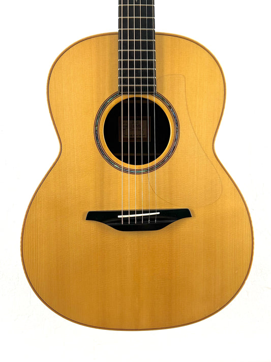 McIlroy A56 Westerngitarre – Italian Spruce, Madagascar Palisander Bottom and Sides, handmade in Irland, Guitarello