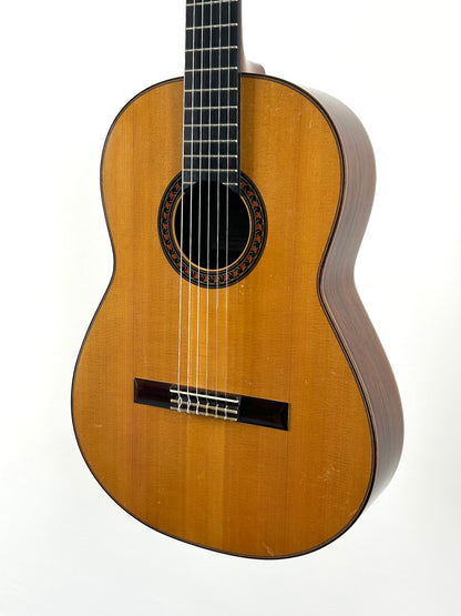 Kazuo Sato Video! (Ehem. David Rubio Mitarbeiter) 63,5 cm Gitarre