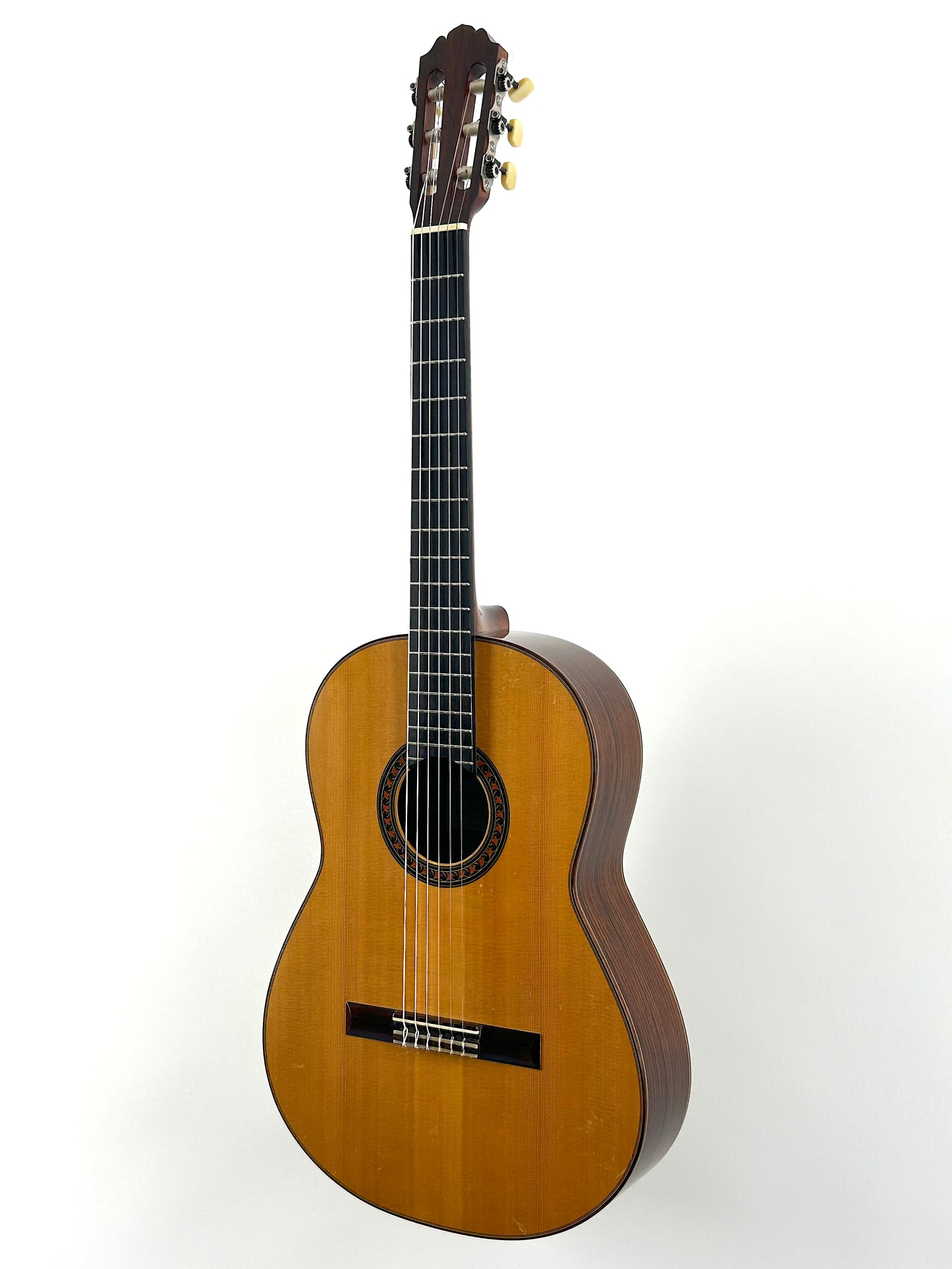 Kazuo Sato Video! (Ehem. David Rubio Mitarbeiter) 63,5 cm Gitarre