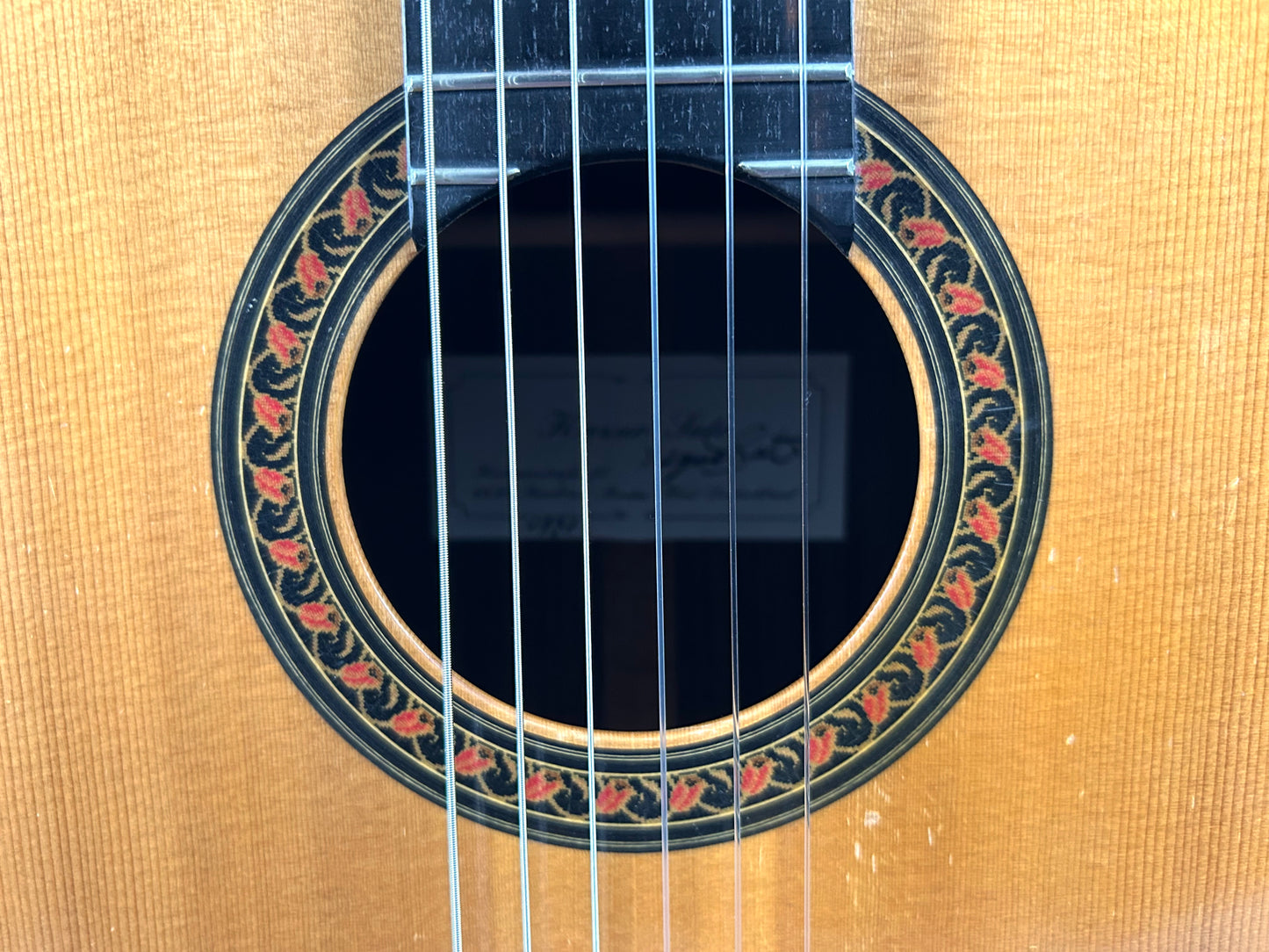 Kazuo Sato Video! (Ehem. David Rubio Mitarbeiter) 63,5 cm Gitarre