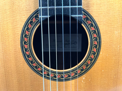 Kazuo Sato Video! (Ehem. David Rubio Mitarbeiter) 63,5 cm Gitarre